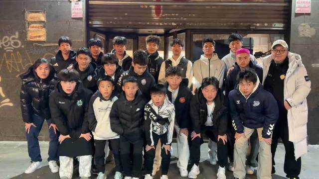 巴塞罗那集结！ （09小邝国内康复，10东宸提前离场）